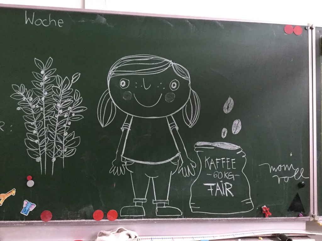 Das ist das Bild von Monika. Fairer Kaffee ist im Sack.