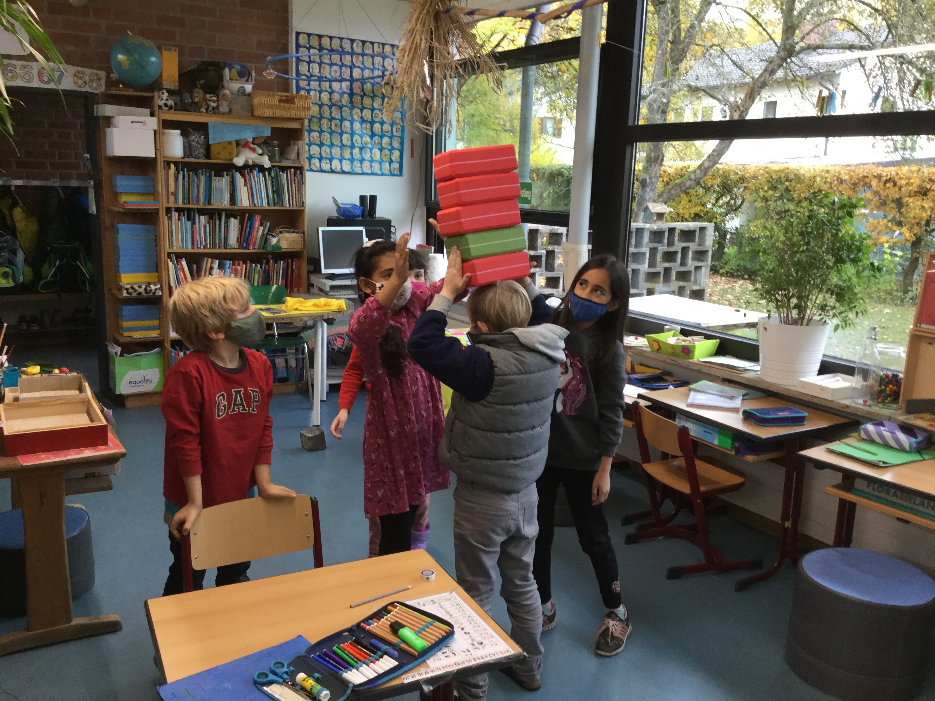 Nach Übung schaffen wir viele STeine.